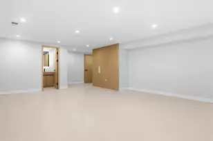 236 Lake St, Waltham, MA 02451 - Photo 32