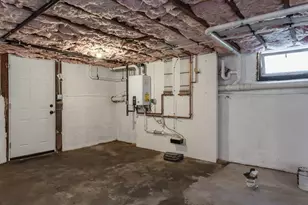 14 Wilmarth St, Attleboro, MA 02703 - Photo 28