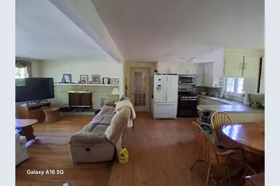 164 W Bacon St, Plainville, MA 02762 - Photo 4