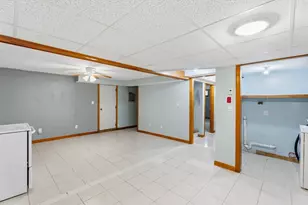 9 E Harbor Cir, Falmouth, MA 02536 - Photo 16