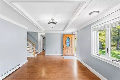 9 E Harbor Cir, Falmouth, MA 02536 - Photo 2