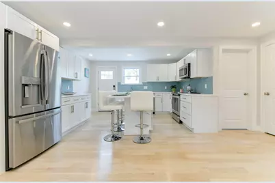 34 Underhill St #3, Winthrop, MA 02152 - Photo 4
