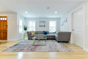34 Underhill St, Winthrop, MA 02152 - Photo 6