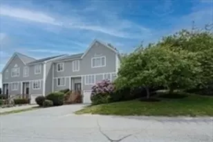 65 Bayberry Ln, Dartmouth, MA 02747 - Photo 2