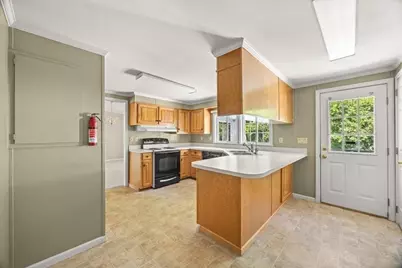 84 Trailwood Drive, Bridgewater, MA 02324 - Photo 6