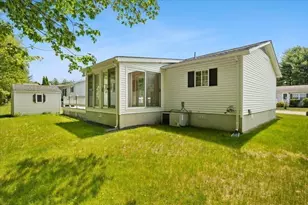 84 Trailwood Dr, Bridgewater, MA 02324 - Photo 16