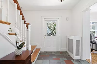 2 Eaton Ct, Winchester, MA 01890 - Photo 6