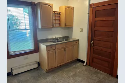 318-320 Winsor St, Ludlow, MA 01056 - Photo 4