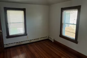 318-320 Winsor St, Ludlow, MA 01056 - Photo 18