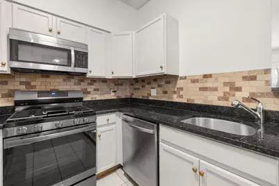 21 Hampshire Rd #101, Methuen, MA 01844 - Photo 8