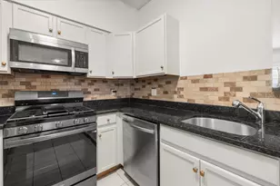 21 Hampshire Rd, Methuen, MA 01844 - Photo 8