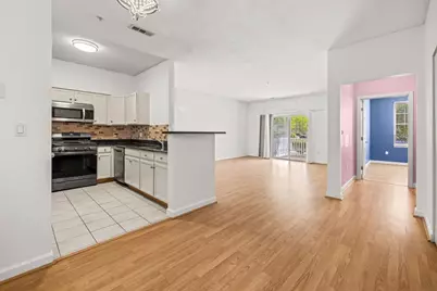 21 Hampshire Rd #101, Methuen, MA 01844 - Photo 6