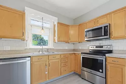 245 Tremont St, New Bedford, MA 02740 - Photo 6