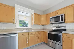 245 Tremont St, New Bedford, MA 02740 - Photo 6