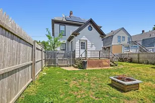 245 Tremont St, New Bedford, MA 02740 - Photo 24