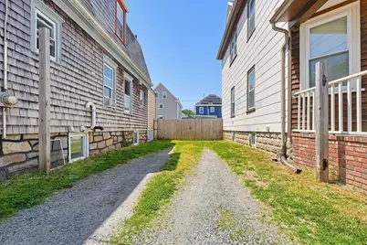 245 Tremont St, New Bedford, MA 02740 - Photo 26