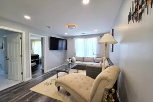 276 Sumner St, Stoughton, MA 02072 - Photo 8