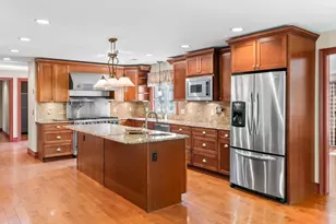 86 Mowry St, Mendon, MA 01756 - Photo 6