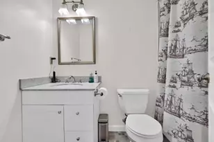 28 Monument St, Boston, MA 02129 - Photo 10