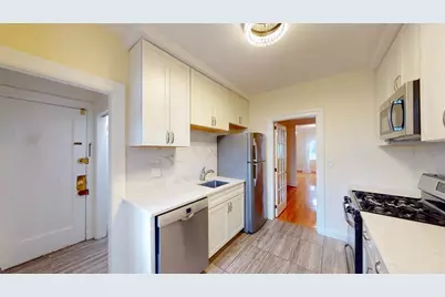 311 Tappan St #3, Brookline, MA 02445 - Photo 14