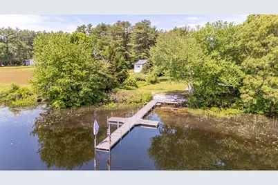 28 S. Main St., Carver, MA 02330 - Photo 16