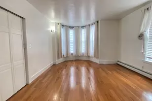 45 Walker St, Lowell, MA 01854 - Photo 2