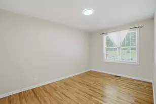 20 Duluth St, Worcester, MA 01604 - Photo 10