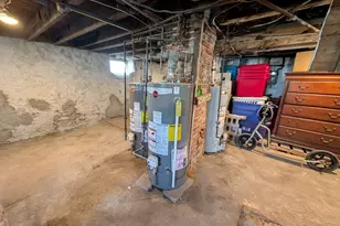 131 Thomas St, Fall River, MA 02723 - Photo 32