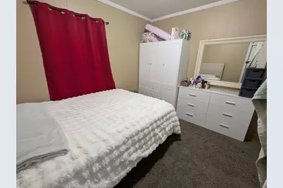 131 Thomas St, Fall River, MA 02723 - Photo 6