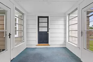 172 Crescent St, Shrewsbury, MA 01545 - Photo 4