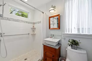 15 Massasoit St, Northampton, MA 01060 - Photo 14