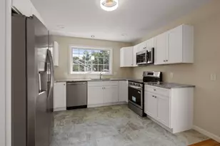 63 Hope St, Springfield, MA 01119 - Photo 2