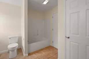63 Hope St, Springfield, MA 01119 - Photo 22