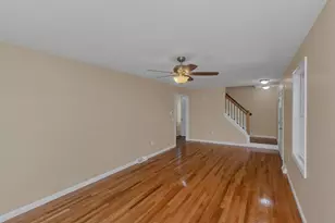 63 Hope St, Springfield, MA 01119 - Photo 10