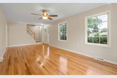 63 Hope St, Springfield, MA 01119 - Photo 12