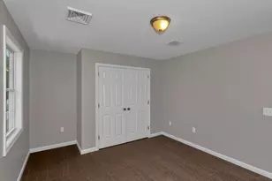63 Hope St, Springfield, MA 01119 - Photo 14