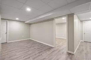 63 Hope St, Springfield, MA 01119 - Photo 26