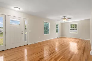 63 Hope St, Springfield, MA 01119 - Photo 14