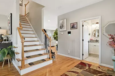 11 Elaine Cir, Springfield, MA 01109 - Photo 12