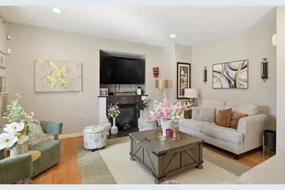 11 Elaine Cir, Springfield, MA 01109 - Photo 22