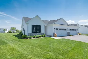 61 Villa Dr, Agawam, MA 01030 - Photo 4