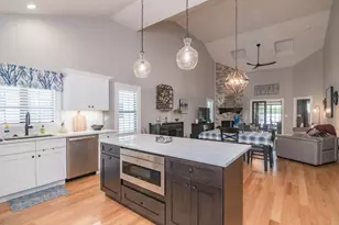 116 Villa Dr, Agawam, MA 01030 - Photo 6