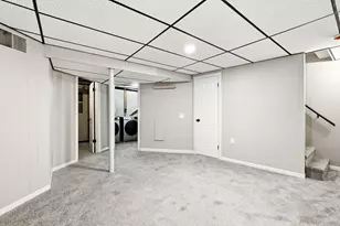 282-284 Parkerview St, Springfield, MA 01129 - Photo 26