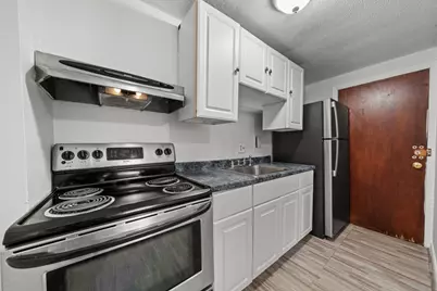 770 Cummins Hwy #1, Boston, MA 02126 - Photo 6