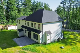 32 Mendon St, Upton, MA 01568 - Photo 6