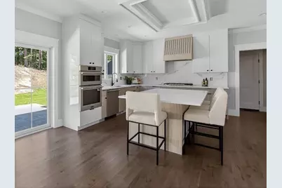 32 Mendon St, Upton, MA 01568 - Photo 18