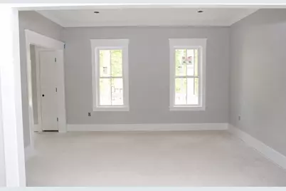 32 Mendon St, Upton, MA 01568 - Photo 12