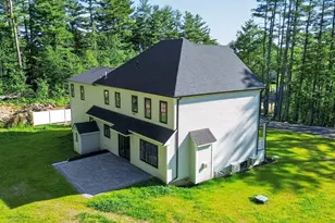 32 Mendon St, Upton, MA 01568 - Photo 6