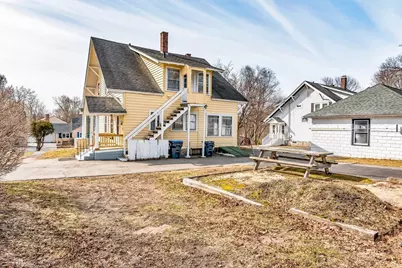 219 Pelham Street, Methuen, MA 01844 - Photo 8