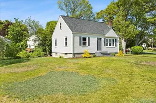 15 Boyden Dr, Foxboro, MA 02035 - Photo 2